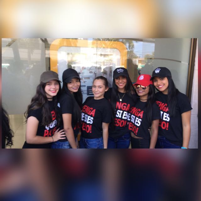 YussetyAcosta's tweet photo. NO TOMO MAS... hasta el otro fin de semana..😂😂 #NoPuedoConLaCabeza #ElGuaro @DaniCortina_ @Vanesa__Camargo @DanielaBarrosJ @angie_gonzales1 https://t.co/K8a9pLzyMc