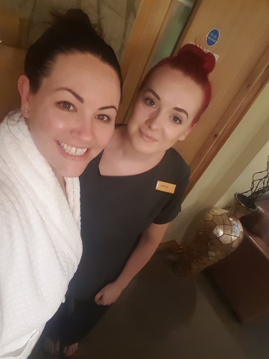 Silkywhale's tweet photo. Thoroughly enjoyable @heavenskincare #Beeslim treatment with the lovely Layla at @_millwheelspa! Thank you! 😘❤️👌 https://t.co/c76lFcX8oW