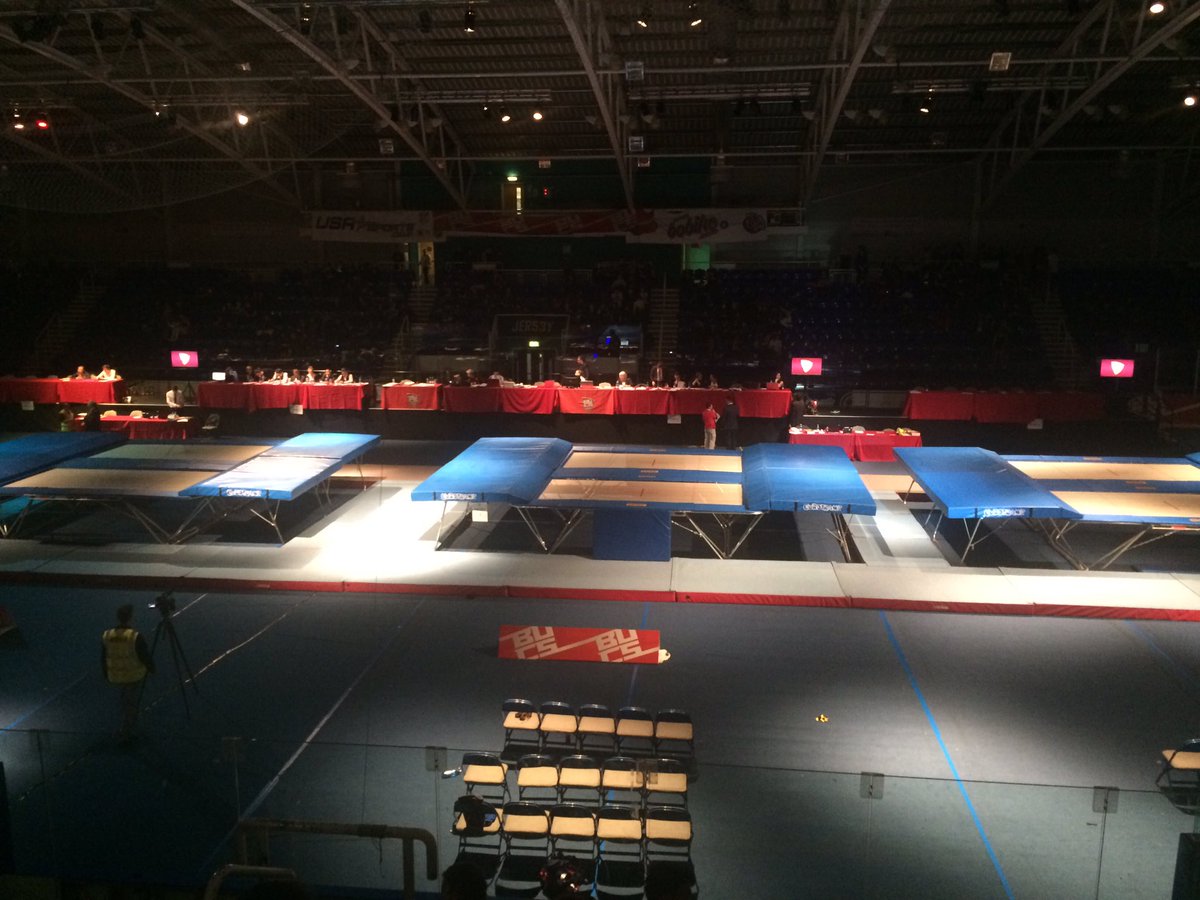 ARTaylor88's tweet image. Ready for the Men's Elite trampolining final. Go #teamwarwick #BUCSNationals