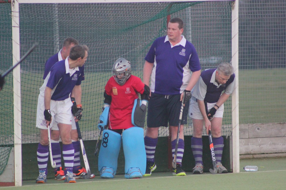 @EnglandHockey @SevenoaksHC @GraysHockey @MaddieHinch  #GKLOVE #goalkeepersareamazingpeople #nevertoosmall