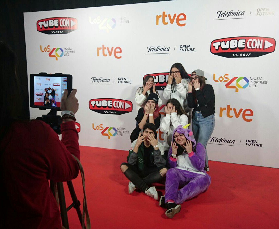¿A qué youtuber #TubeconES querías ver y haciendo qué? Dínoslo con #TubeconCinesa y ¡gana entradas <a href="/Cinesa/">Cinesa</a>! Info: waytoblue.box.com/v/TubeconCinesa