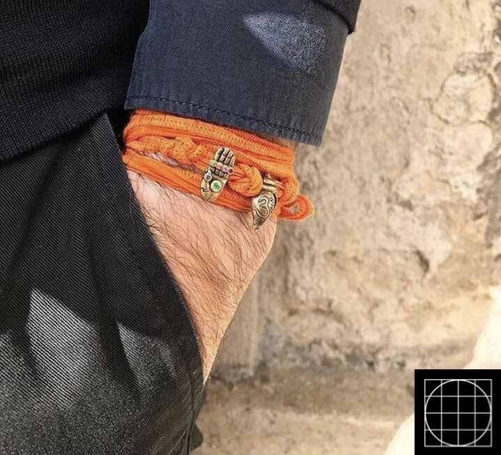 blackpearl_kwt's tweet image. Pop of color. 

#BLACKPEARL #catherinemichiels