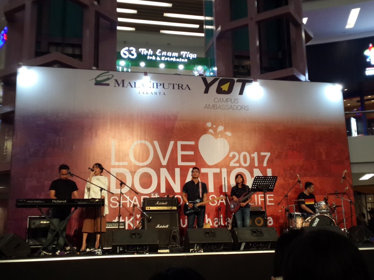 Performance berikutnya dari <a href="/Kila_Shafia/">Kila Shafia ⚡️</a> yang menghibur di #LoveDonation2017