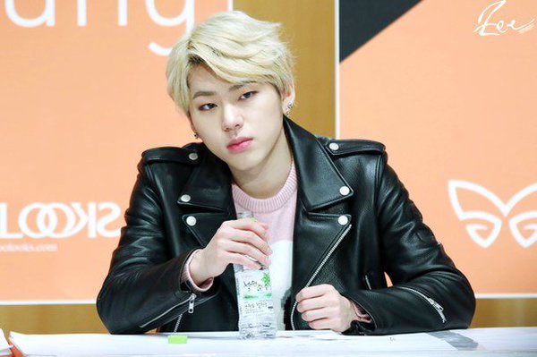 RPGNUDES's tweet photo. • Zico est pris. @Zico_nd https://t.co/ZqEYGz0FuH