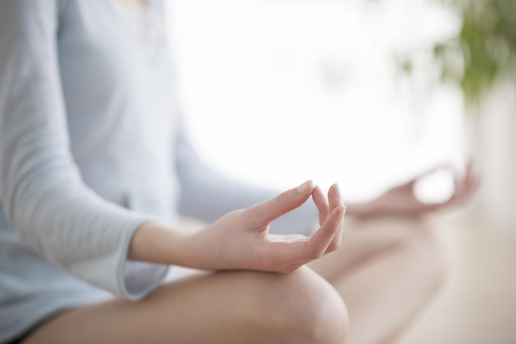 MayoClinic's tweet photo. Relaxation techniques involve refocusing your attention on something calming and increasing awareness of your body https://t.co/99CTFwdrVM https://t.co/rR4UWoCtTe