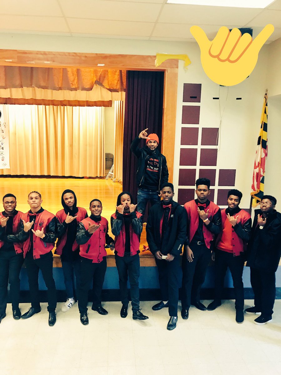 AyooKey_'s tweet photo. Love this brotherhood bruh, changed me for the better 💪🏽⚫️🔴 #AE4L https://t.co/kpXTc4TWnS