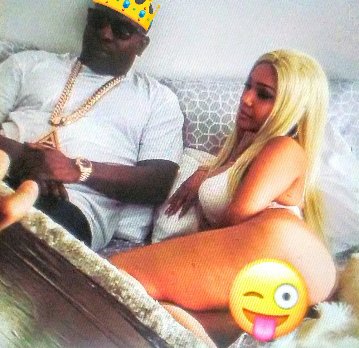 illiotti's tweet photo. know Bout Shit S/O @DJSuperstarJay & @unclemurda https://t.co/9YskXa5lsl
illiotti p @ #Youtube #SB2Us https://t.co/F03sxbXybK
