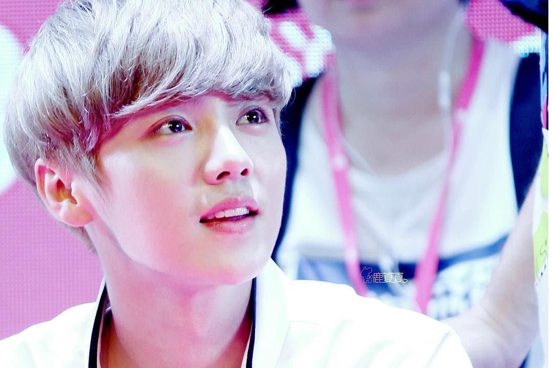 exo_ot12_lov's tweet photo. 👶『こんにちは』
ぺん『こんにちは、早速なんですけどこの韓国語を中国語に訳してもらってもいいですか？』
👶『いいですよ』
ぺん『(韓国語を見せる"결혼하자")』
👶『結婚しよう(中国語で)』
ぺん『喜んで♡』

中国ぺんの頭の良ささすがすぎる。この日のエピ未だに忘れ��。 https://t.co/ABeFmfSo52