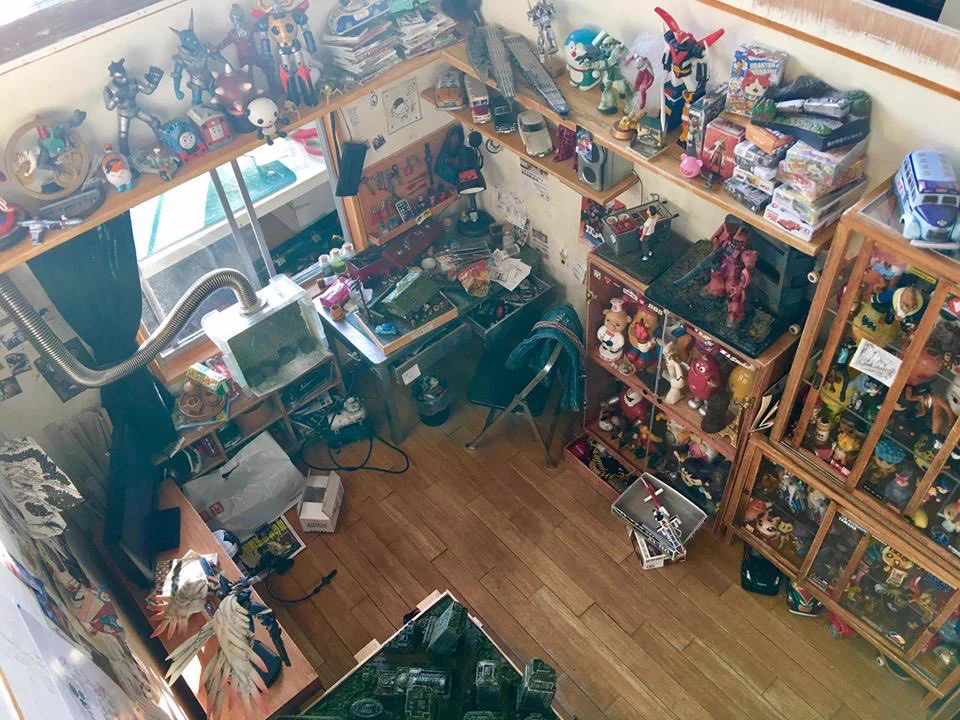 オタク部屋すごーいと思っていたらまさかのミニチュアだったｗｗ