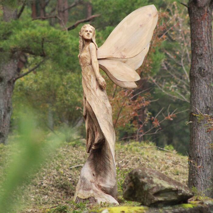 hcmariwala's tweet photo. This guy brings tree stumps to life! #Carvings https://t.co/km3qmFiX8D