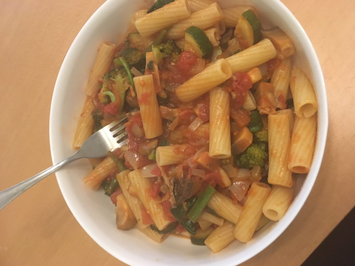 tim_velo83's tweet photo. 65 miles on the bike means more #carbdoping 250 grams of pasta enough @ShawnRemy ? https://t.co/6jRihIyvFX