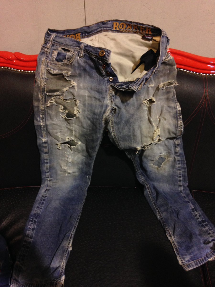 DavideADKF's tweet photo. @ROKKERCOMPANY #abnormalrulez and much more #RockAndRoll with super jeans #rokker #abnormalcycles https://t.co/hKMYc5N875