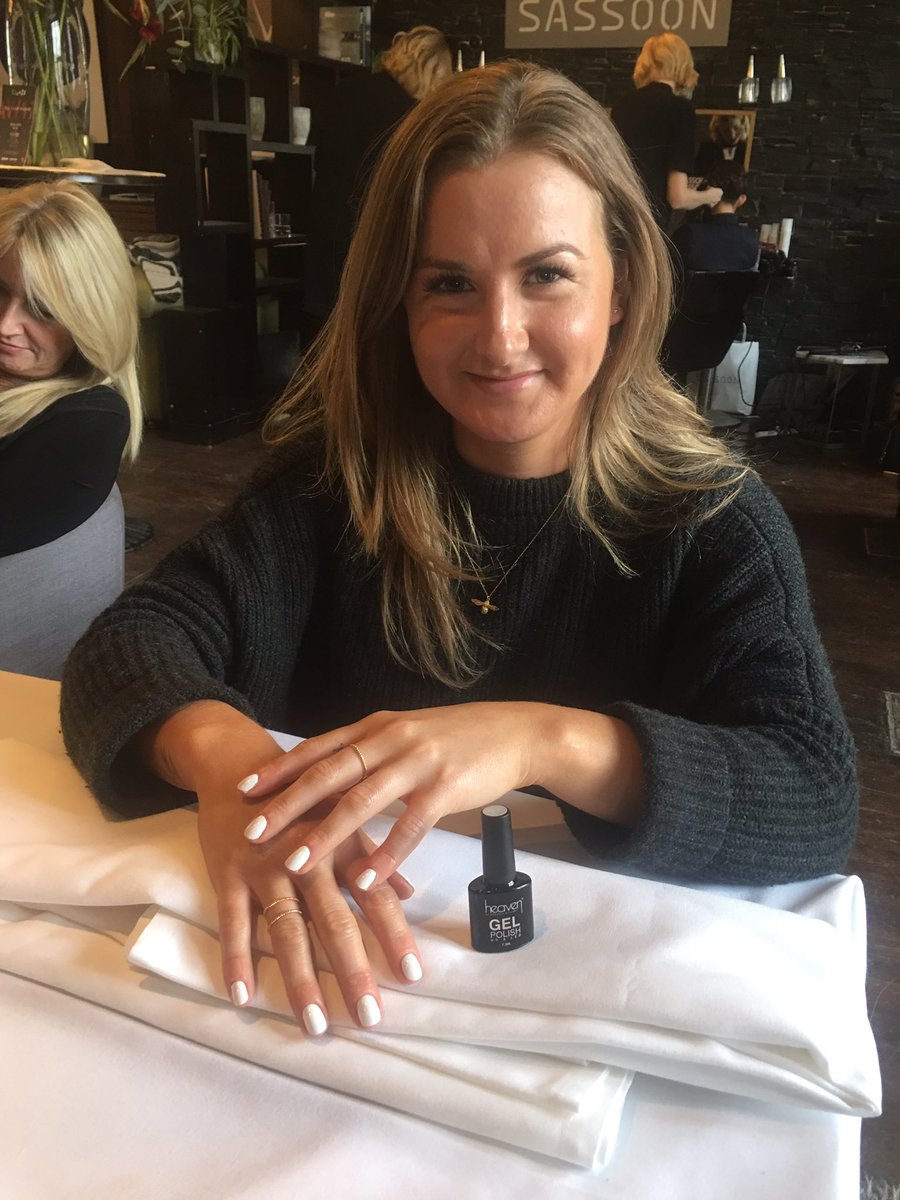 HeavenGelNails's tweet photo. Our new gel nail varnish applied in a beautiful white! #LFW #GroomingRoom @CenturySoho @heavenskincare https://t.co/ic6VbF2Y2X