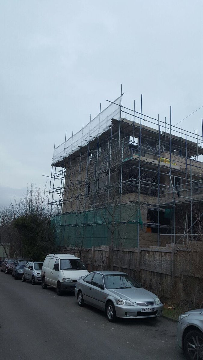 NLScaffolding's tweet photo. At a job site the team are finishing off the last bit of #scaffolding then they will cover it up with #monoflex #teamwork #Construction https://t.co/CATMBjNA1n