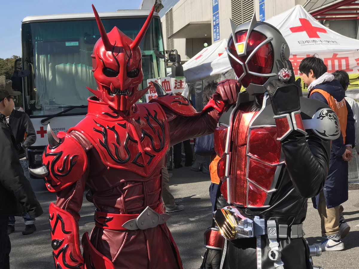 真っ赤っか！！！ モモタロスとウィザードのお二人ともまるで本物の