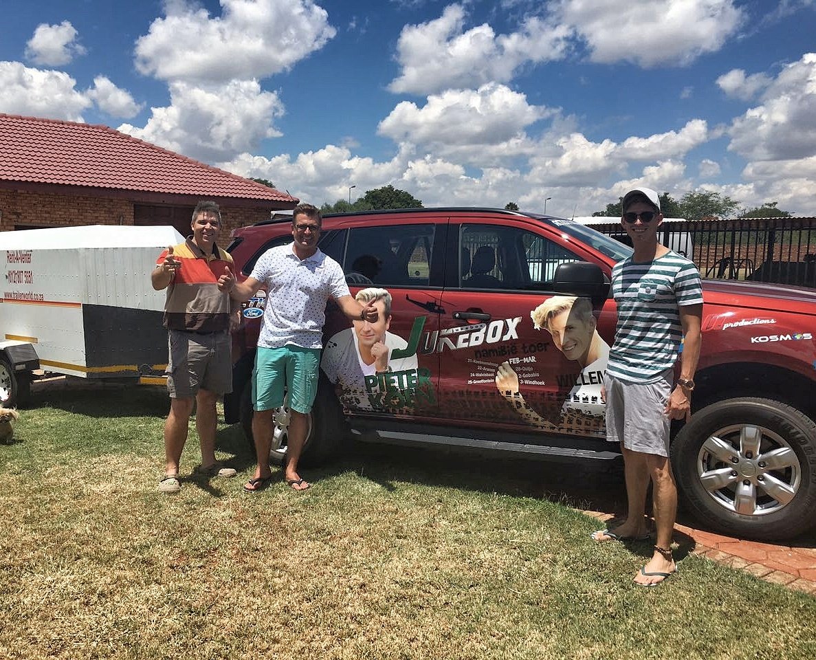 2 weke in Namibië met dié wiele gaan lekker wees. HOOT vir ons as jul ons sien op die pad. Ons sal waai! 🤗 Sien baie uit om Namibië te sien!
