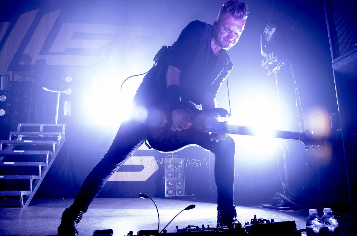 tracykapela's tweet photo. From last night! It's @MorrisonSeth birthday today! 🎂🎂🎉🎉 #hbd #happybirthday #skillet #sethmorrison https://t.co/lPXJOLdWo8