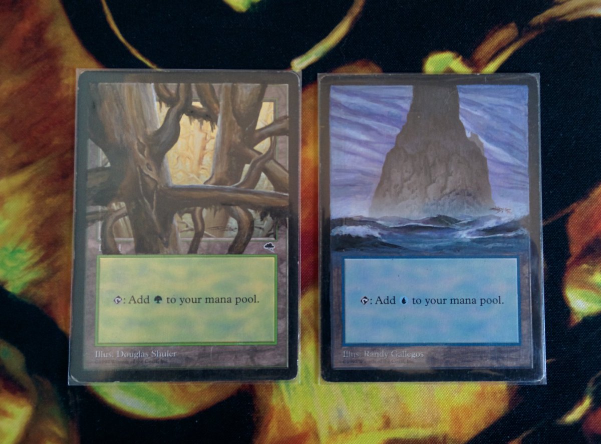 _r_pretorius's tweet photo. Had a great time playing #Vintage today. My friend @doosobject gave me these beautifully altered lands too. 

Thanks, Andre! https://t.co/8mNkwBH2xv