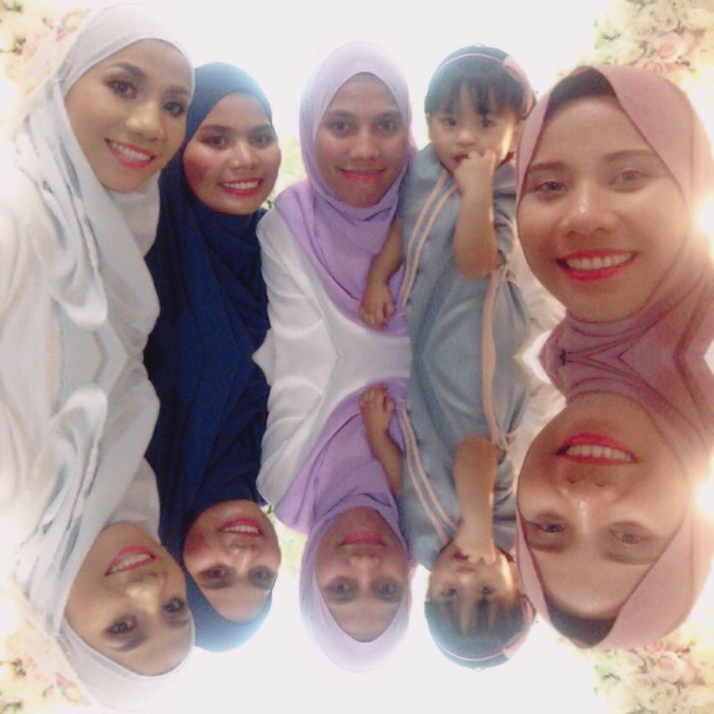 ColadaPyna's tweet photo. alhamdulillah n tahniah to my beloved sister,im happy fr u..

#solemnizationday 
#mysister
#siblings❤️
#170217 https://t.co/lFwh7fpqcN