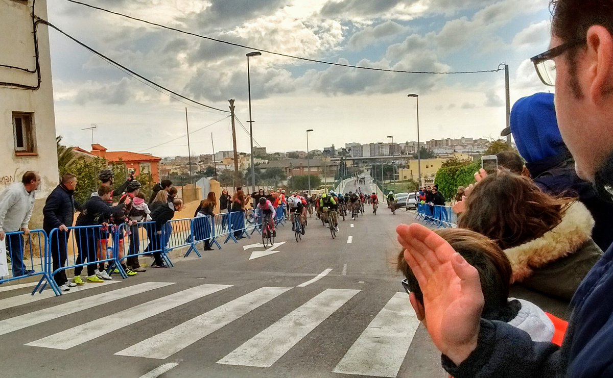 onewomancycling's tweet photo. Go, go! Rhino Velo! Cheering on #rhinovelo #rhinoveloracing  at #VoltaALaMarina #lavila #cycleracinginspain #cyclinglife https://t.co/SjoJlcY6aB