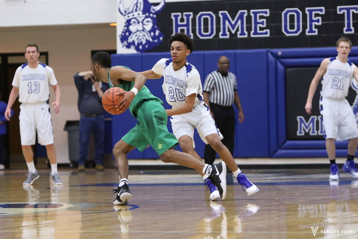 VictoryViewsOH's tweet image. Varsity Views covered the Miamisburg vs Northmont basketball games! Photos here: bit.ly/2bckdfG