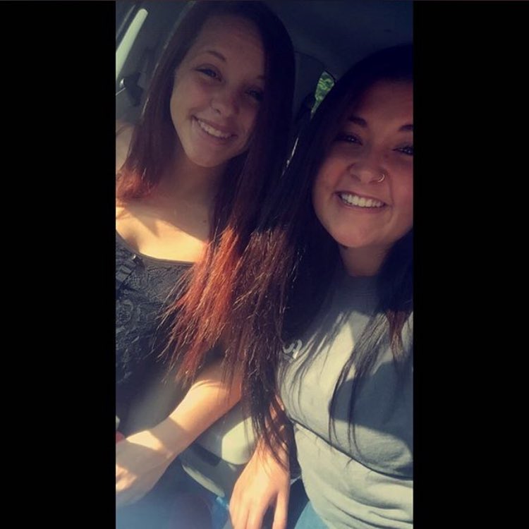 ashleerylan's tweet photo. Happy 21st birthday beautiful! I hope you have an awesome day! I wish I didnt work a double so I could see you. Love you 🎉💚 @NicoleWindsor48 https://t.co/9t1y58cdqk