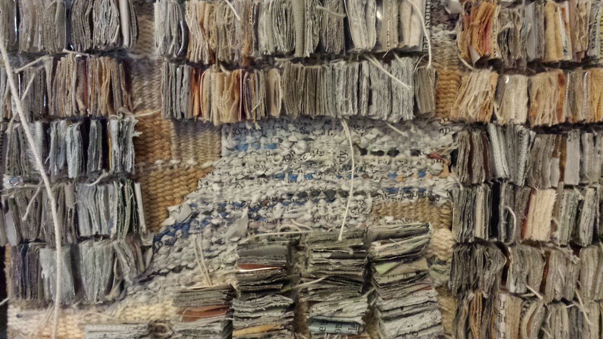 janevwalkley's tweet image. The end is in sight! Whoop! 600 components woven. Only 60 to go. #WIP #tapestryweave #madeinyorkshire