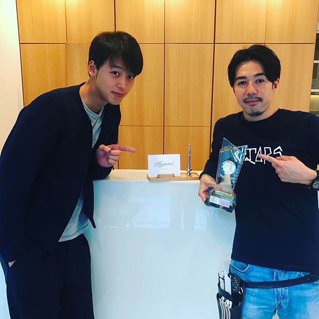 m___rynr's tweet photo. あーー切ったのね！！😭😭😭
ねえやっぱ似合う😭😭🔥❤
黒髪短髪は最強🔥🔥🔥❤ https://t.co/OwHrJMmNOl