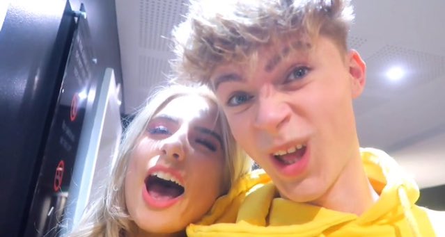 adoringbrendon's tweet photo. @imSaffronBarker @harvey #HAFFRON RT if you ship them!! https://t.co/wy2o30OMkl