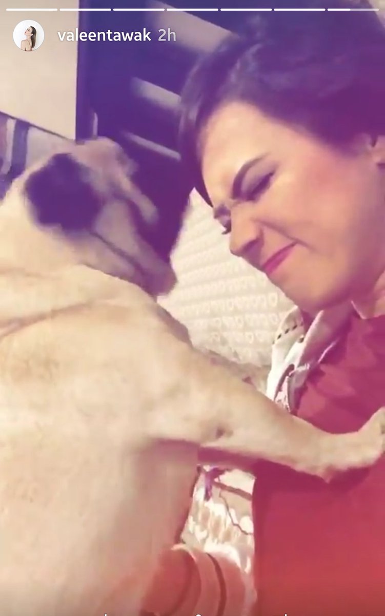 ValeeNation_Mal's tweet photo. What is LOVE???? @Valeentawak & Unna ❤❤❤❤ sweetness overload... love you both.. 😘😘😘 #SPSLoveIsFun https://t.co/Lgs3Xds3r2