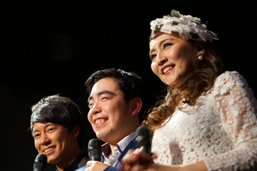 だいすけ على تويتر とくちゃんはお芝居も最高だ 大津みな子さんへの 壁ドンもバッチリ決めたし 笑 松阪ゆうきさんとのダンスも とくちゃんらしく沸かせてくれた 気のせいかちょっと大人な横顔に ３月のステージの期待が増した 浅草夢道中 歌謡ショー 徳永