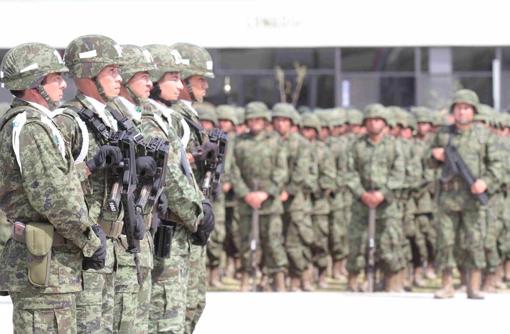rubenmoreiravdz's tweet photo. Gracias al Ejército Mexicano tenemos paz en Coahuila. Aquí nació y aquí lo queremos y valoramos. #CoahuilaEsGrande https://t.co/OJEY0fgPqP