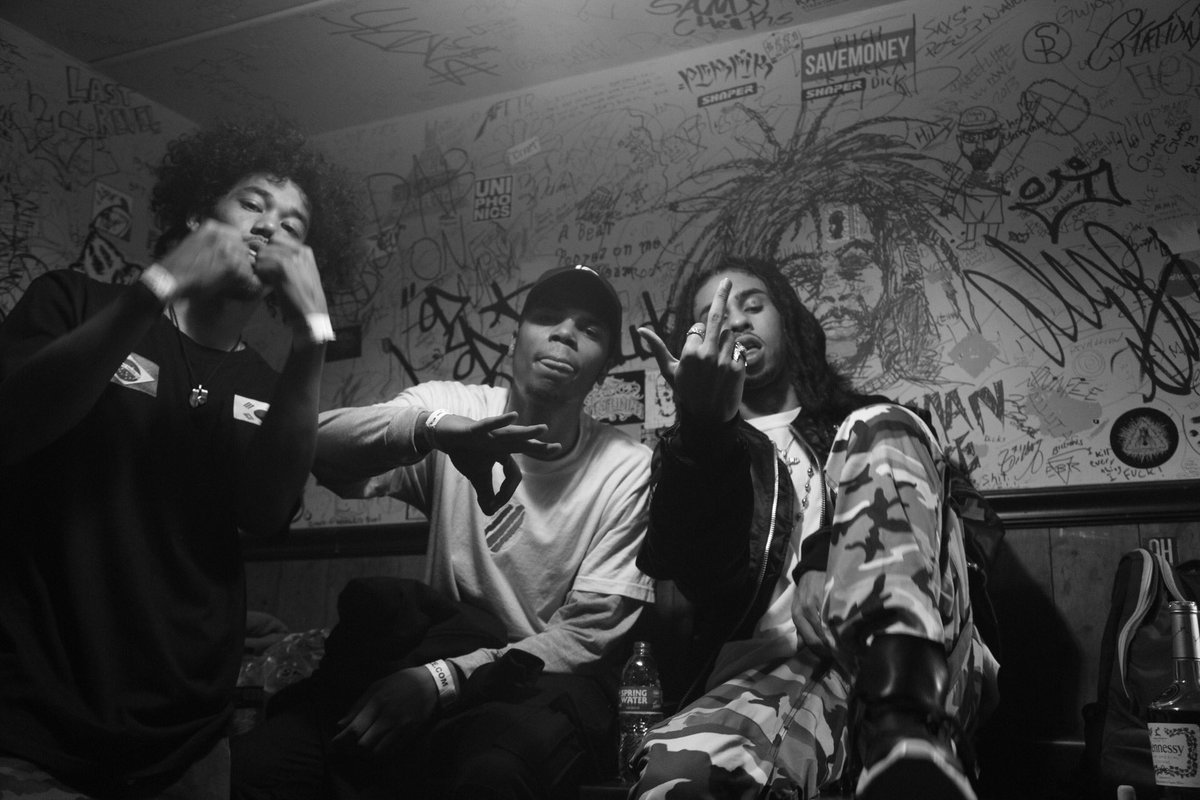 MadeGROCERIES's tweet photo. EACH NITE FILM A MOVIE π₯ππ
#EAT #DOMTT
#THIRDCOAST
FW OUR SOUNDCLOUD | IG | SC https://t.co/OLboHyWTNo