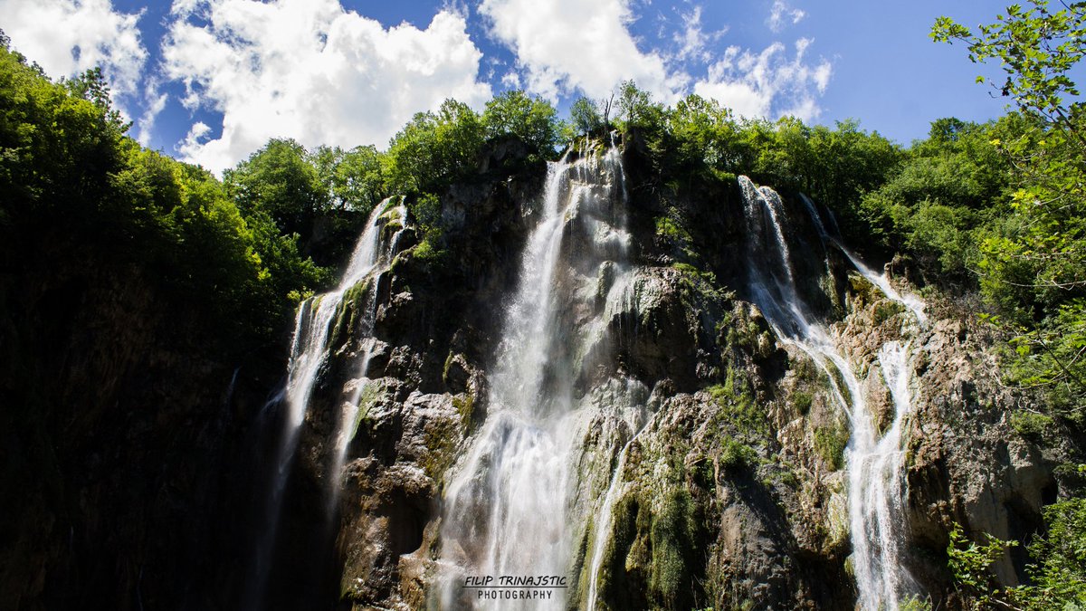 Beautiful <a href="/LakesPlitvice/">Plitvice Lakes</a> are an ultimate destination to visit in #Croatia!Enjoy the nature! photo by @FilipTrinajstic #croatiasummerholiday