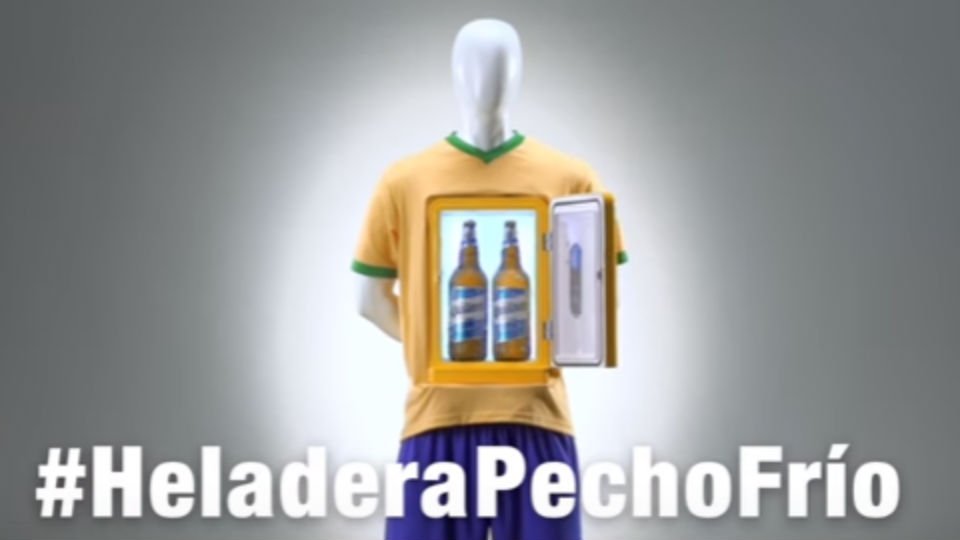 La15Tuitera's tweet photo. Hola @Quilmes_Cerveza , para cuándo sacás un modelo como este con la figura de Matías Rossi??? #HeladeraPechoFrio https://t.co/2EZEPsIhm3