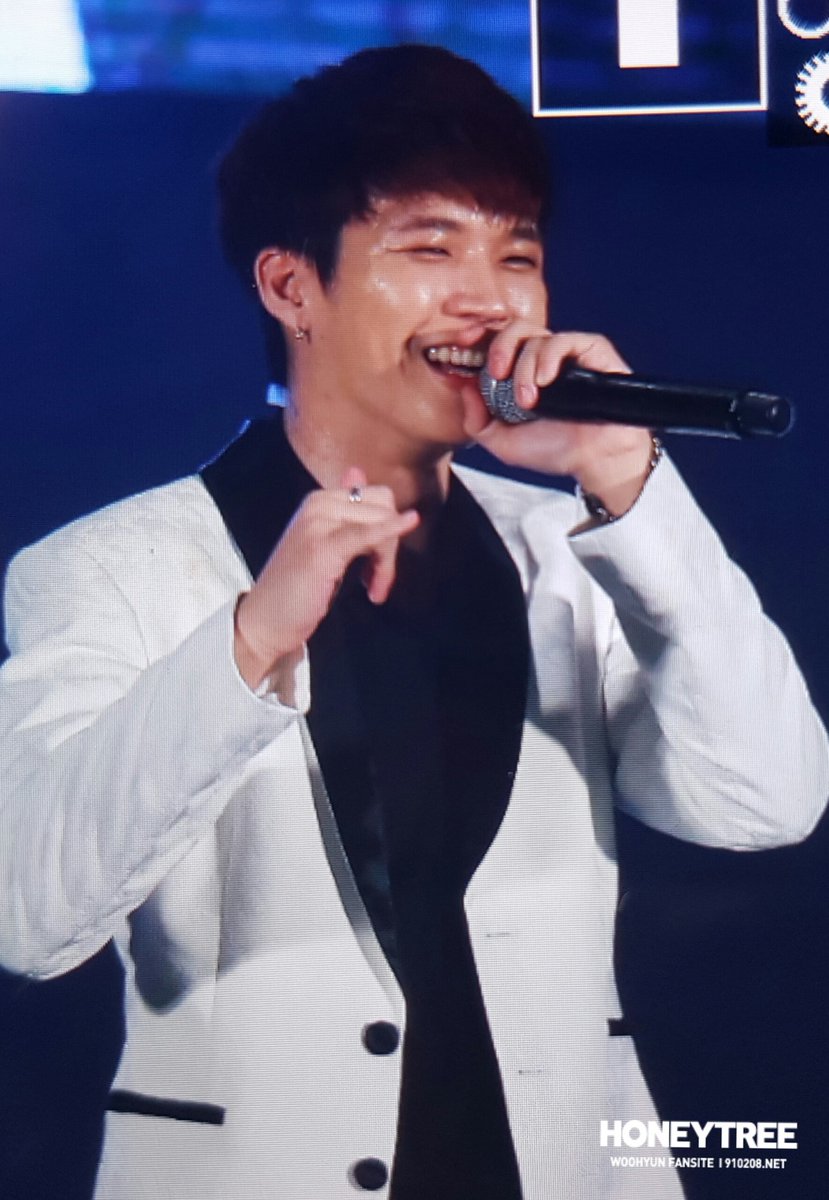 wh_honeytree's tweet photo. 170219 INFINITE FAN MEETING TOUR TAIPEI  #우현 🐝  사진 다 못돌려볼각,,☆ 
대만 인스피릿 약속약속😝😝😝😝😝 https://t.co/USBsM5j0OB
