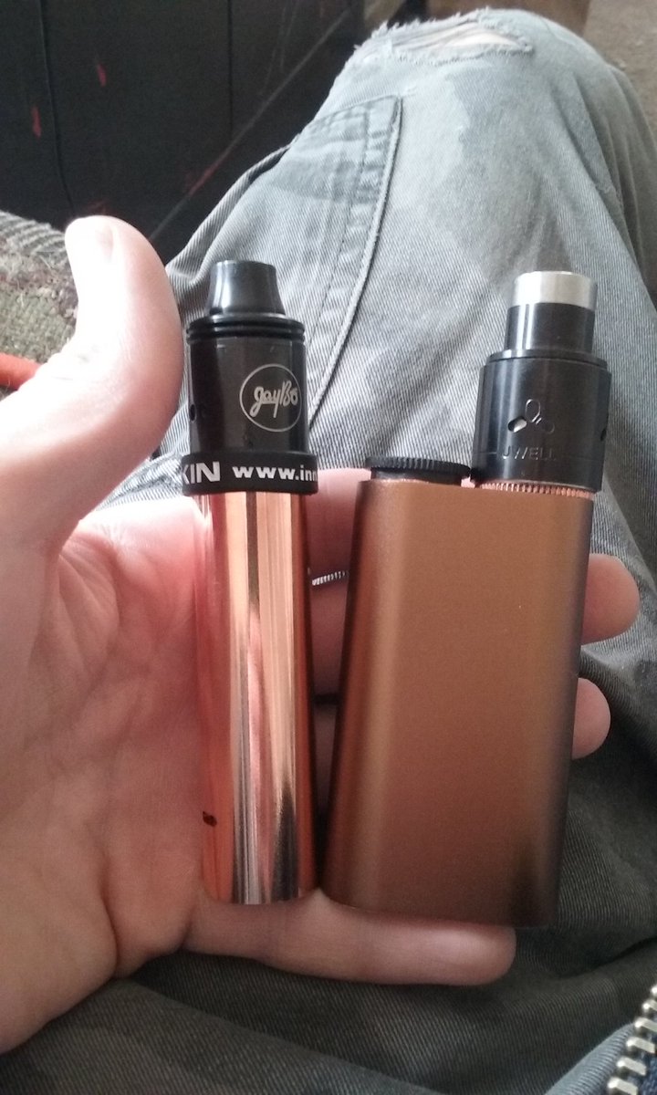 WickedNinja317's tweet photo. #HandCheck #SundayVape @Daily_Dripper @IndoorSmokers @CloudRabbitVape vape free or smoke as a slave. #NotYourSmokingSlave https://t.co/7UTgX8Jhd4