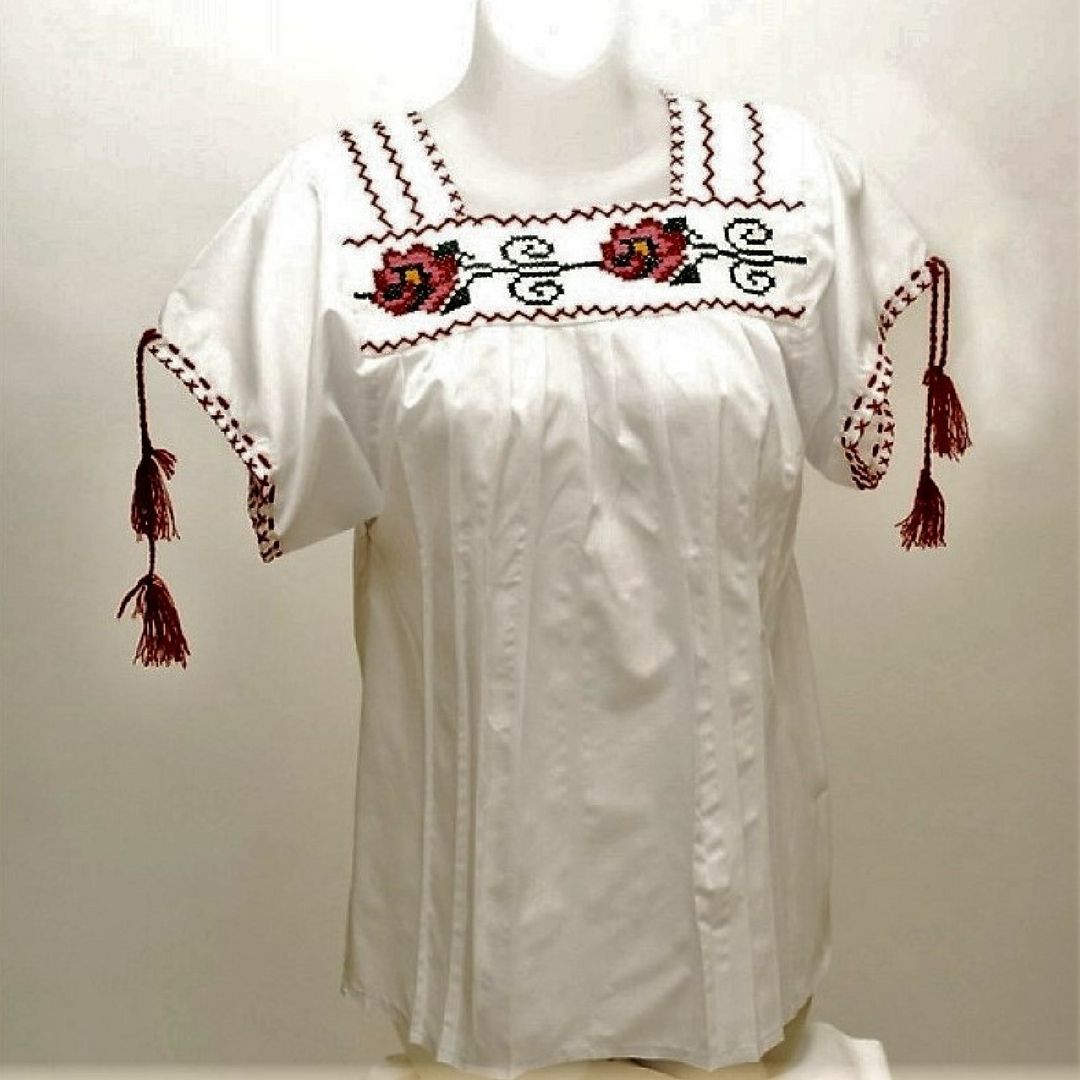 alegreea's tweet photo. Hand Embroidered Huanengo in Cross-Stitch #artisan #handmade #alegreea #huanengo #michoacan #backstraploom https://t.co/tDDvg5ochZ https://t.co/TjfE5wVvoo