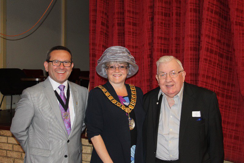 Lynne Sparks tweet media