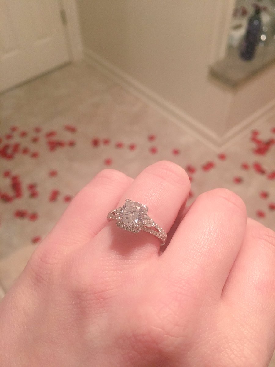 _mcermac's tweet photo. When you are walking through Walmart and just want to stop and tell random people.. "hey I'm engaged" 😂😂 @taymclelland https://t.co/GNGAWjeG79