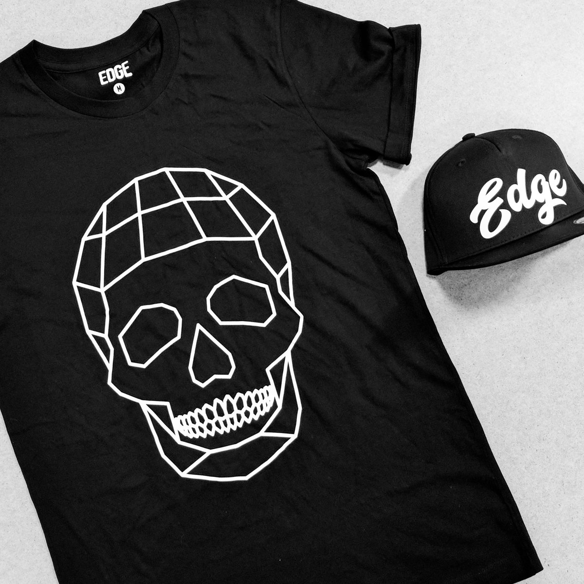 _keepyouredge's tweet photo. Hope you guys are having a good #weekend. Check out our new website https://t.co/1B0drYW3HT #clothingline https://t.co/NfGgLO6wXc