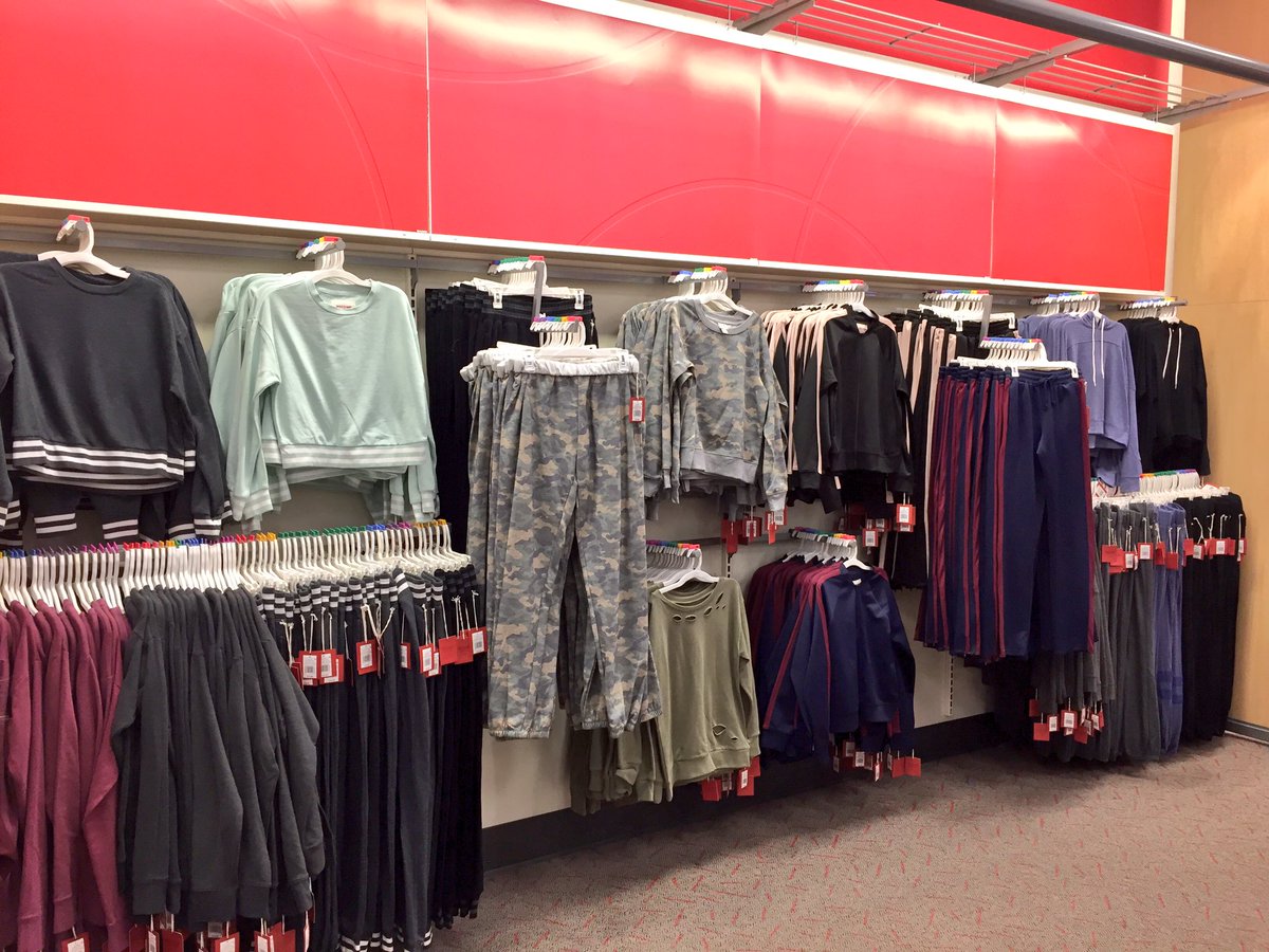 Mossimo supply is getting sporty!! #target #mossupply #activewear #sporty #visuals #vml #merchandiser #trendy #fashion #style #shop