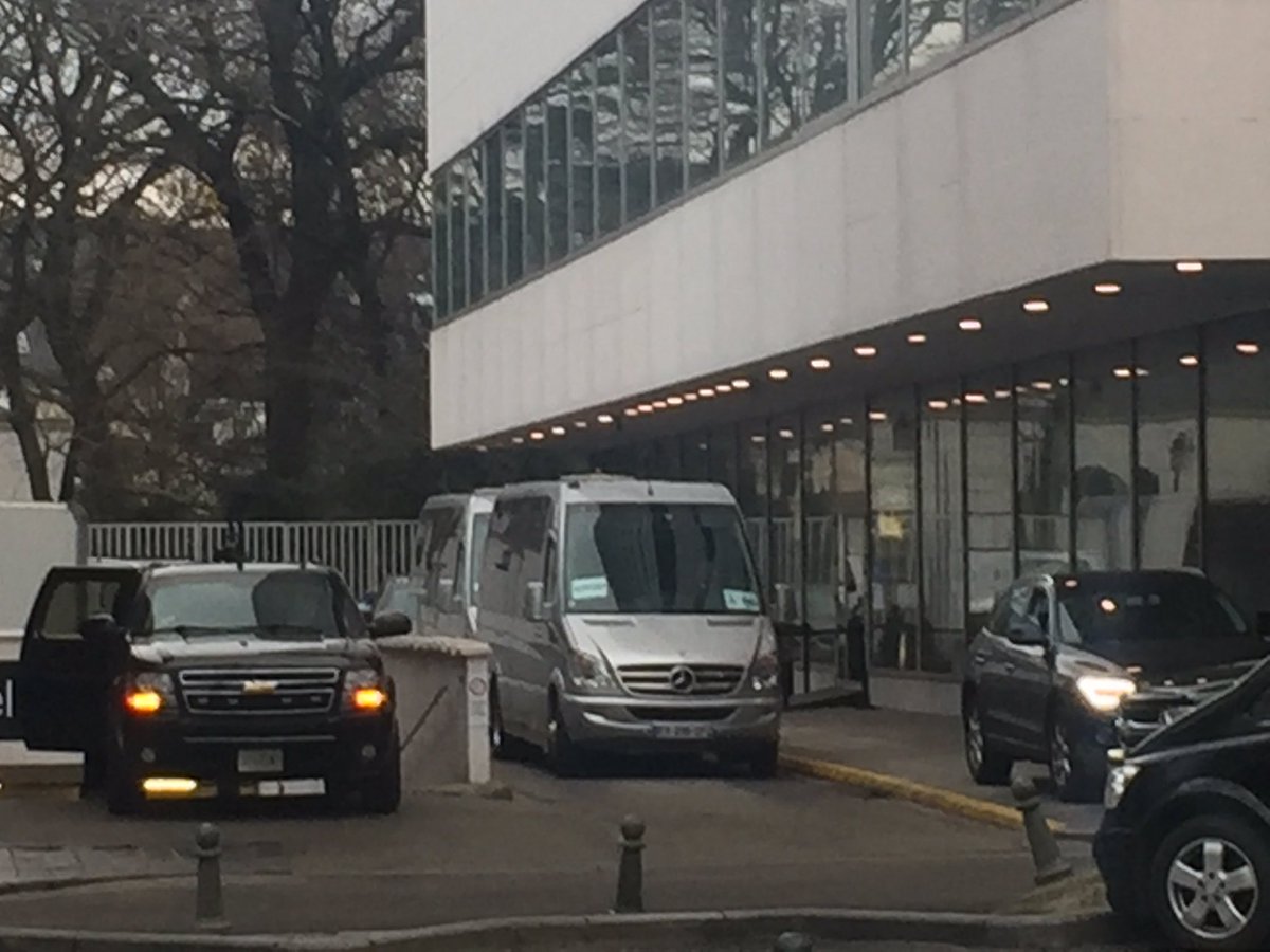 dyckn's tweet photo. Vice-president Mike Pence logeert in The Hotel in Brussel. Bijna klaar om naar Hertoginnendal te vertrekken om premier Michel te ontmoeten. https://t.co/5QhtOhQDw5