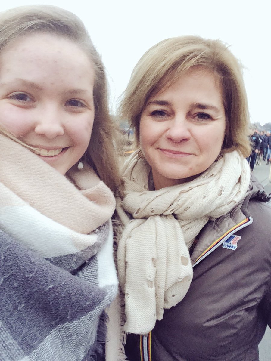 InesMilis's tweet photo. Want ook @corinnepoulidor mag aan het einde vh seizoen geëerd worden omdat ze weer een heel seizoen klaar stond! #Superwoman&amp;mom #Respect https://t.co/u7MKuXSI8I