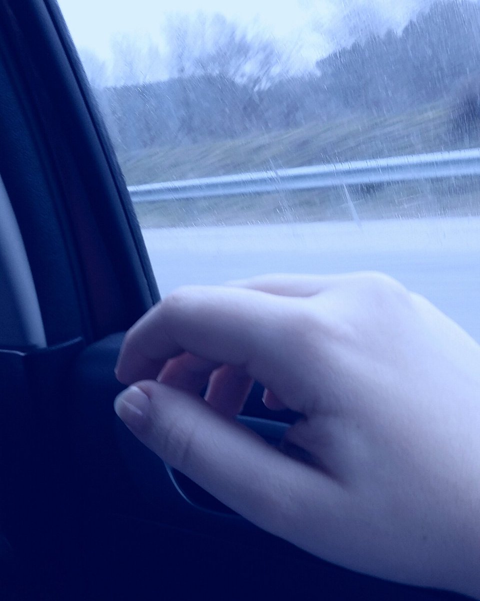 Alison_2310's tweet photo. Libre comme les nuages 📱 https://t.co/SniIwQqjAM