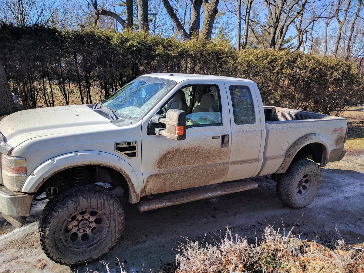 ThreeSeasonsL's tweet photo. Things got a bit muddy today....Spring is in the air! @B_Approved https://t.co/Z4Rso7n6Kp