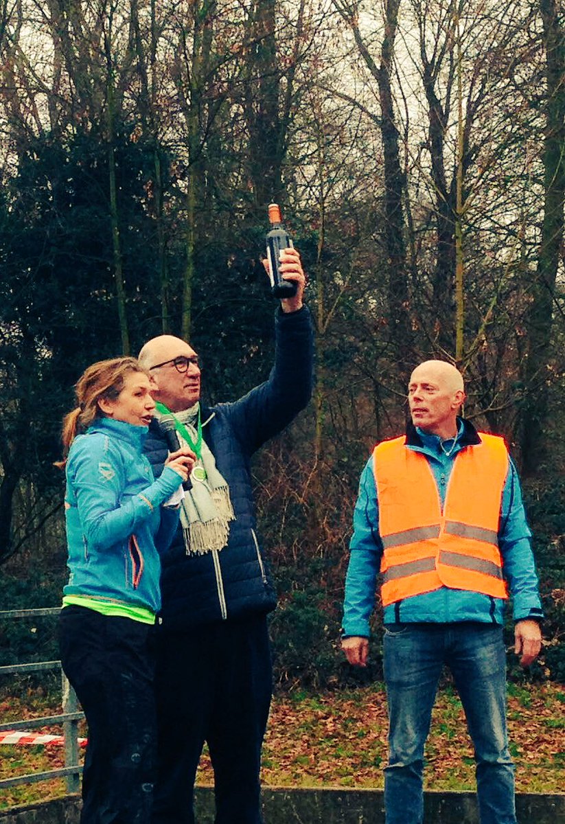 singelcross's tweet photo. Singelcross & Kids'Cross '17 GROOT succes vandaag #keeprunning #AlbertvdBosch #tot2018 #sportverbroedert #thnx @ZDRFun2run @ZDR_zaltbommel https://t.co/LwIlyaVsQ2