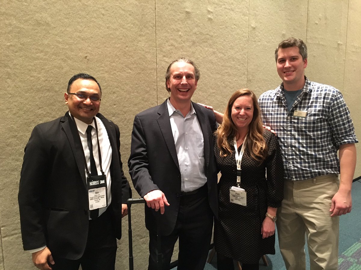 himsssocal's tweet photo. #iamHIMSS  with @HIMSS social media team &amp; president of @himsssocal large chapter of the year @DigitalMaximist social media HIMSS volunteer https://t.co/DbTfuJOTRZ