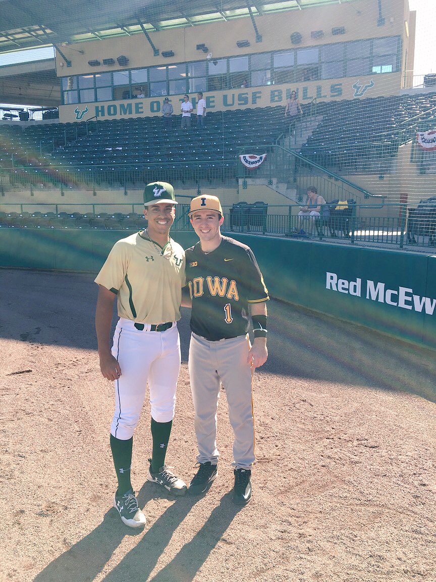 EL_PlatanoPerez's tweet photo. Good to see and play against my boy this weekend! @LoggersBaseball #LoggerAlum https://t.co/rIRE0P8uEn