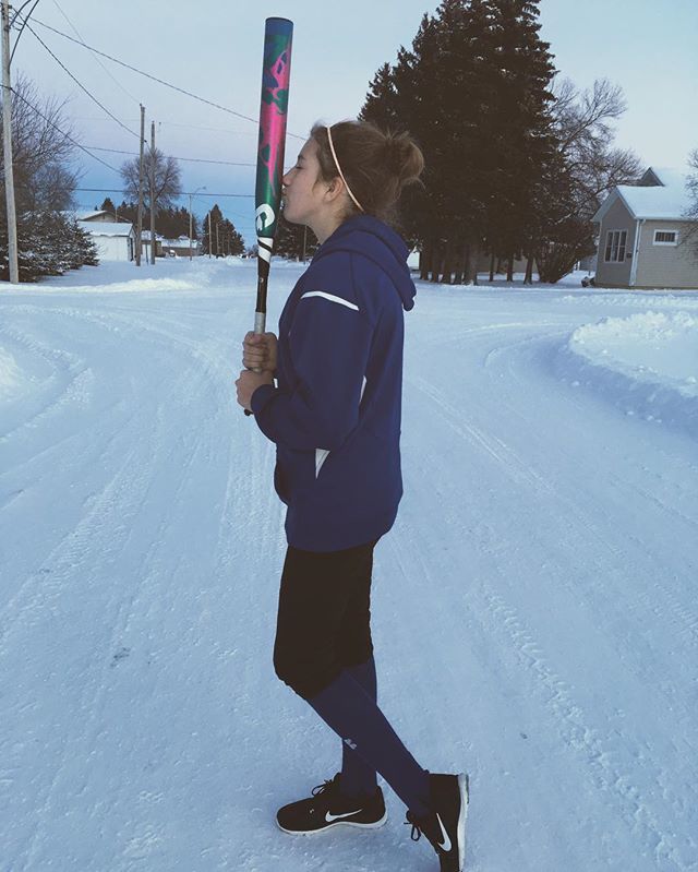A little ❄️️ never stops us. #DeMariniNation

Instagram | brooklyn_lowenberger
